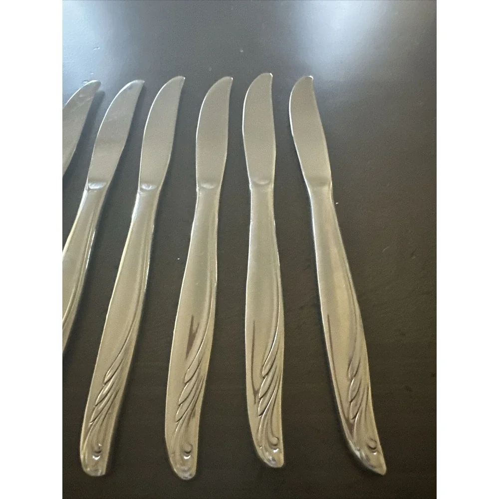 Wm‎ Rogers Bermuda Dinner Knives 7.75
